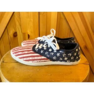 Capelli New York Size 6 American Flag Patriotic Casual Sneakers Shoes